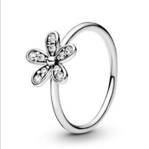 Pandora dazzling daisy silver flower ring Sz 7